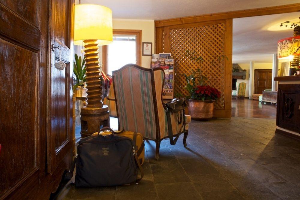 Hotel Dolonne Courmayeur Exteriér fotografie
