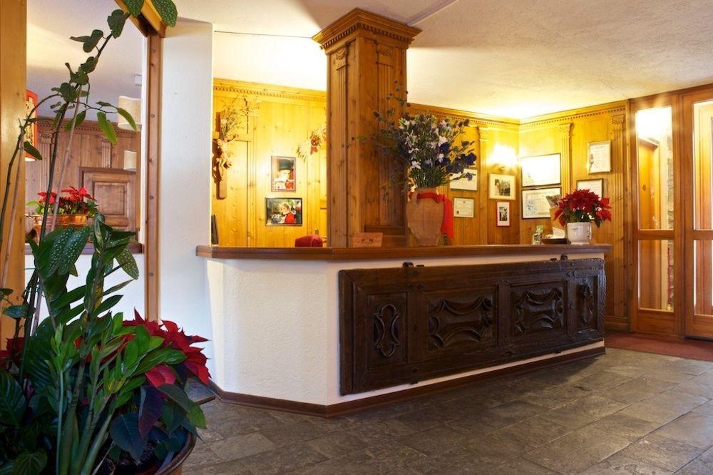 Hotel Dolonne Courmayeur Exteriér fotografie