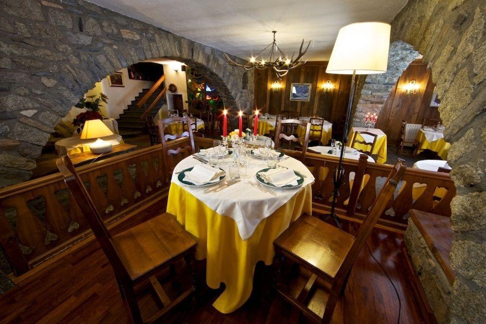 Hotel Dolonne Courmayeur Exteriér fotografie