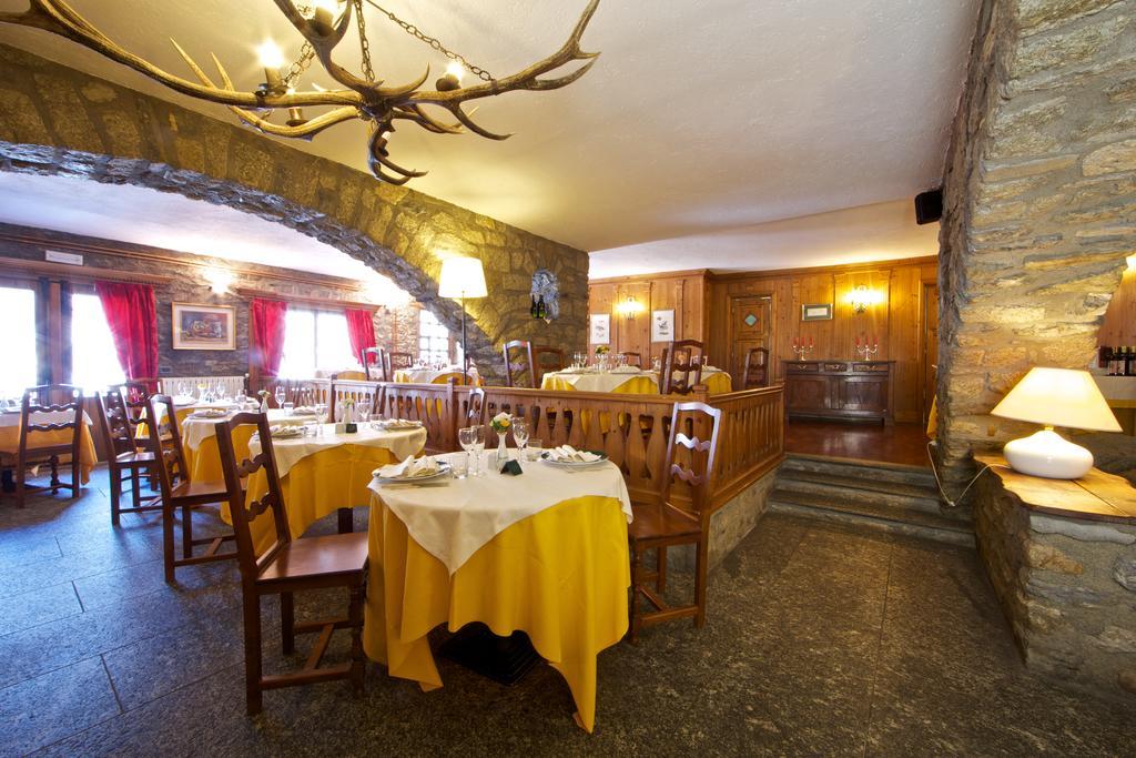 Hotel Dolonne Courmayeur Exteriér fotografie