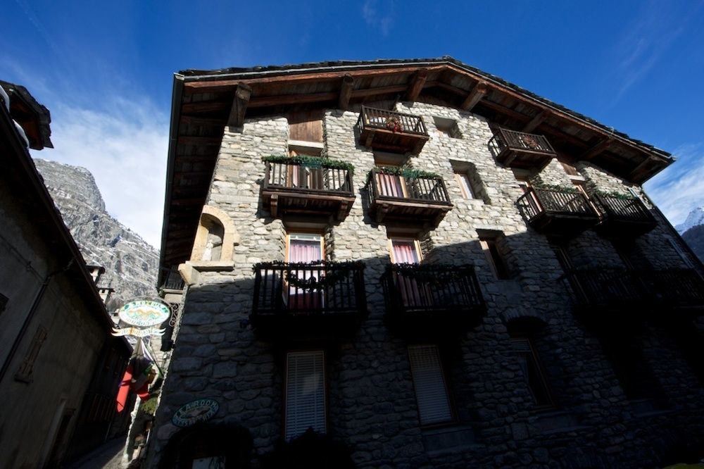 Hotel Dolonne Courmayeur Exteriér fotografie