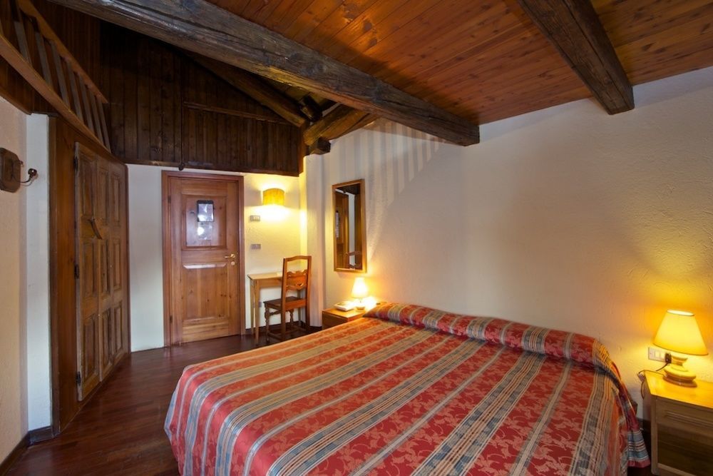 Hotel Dolonne Courmayeur Exteriér fotografie