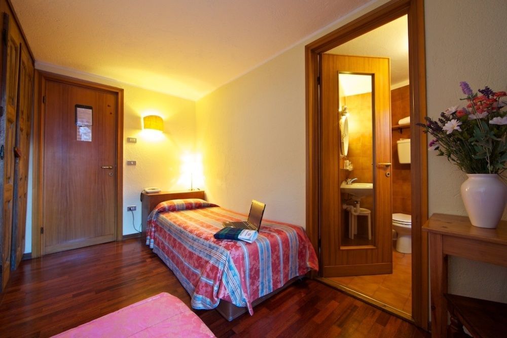 Hotel Dolonne Courmayeur Exteriér fotografie